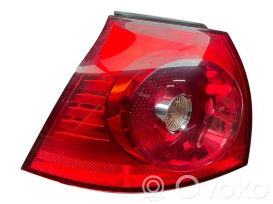 Volkswagen Golf V Galinis žibintas kėbule 