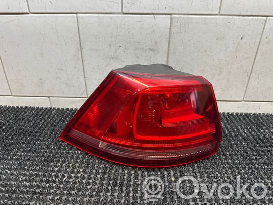 Volkswagen Golf VII Galinis žibintas kėbule 