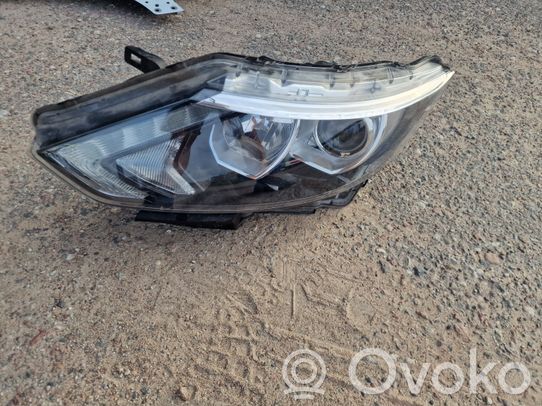 Nissan Qashqai Priekinis žibintas 