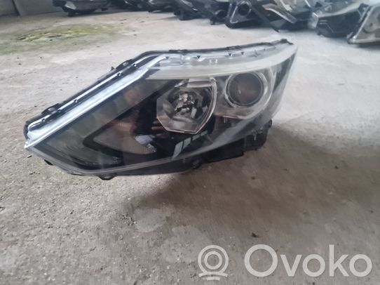 Nissan Qashqai Priekinis žibintas 