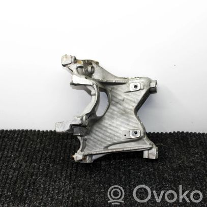 Audi A5 Moottorin kiinnikekorvake (käytetyt) 
