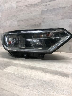 Volkswagen PASSAT B8 Priekinis žibintas 