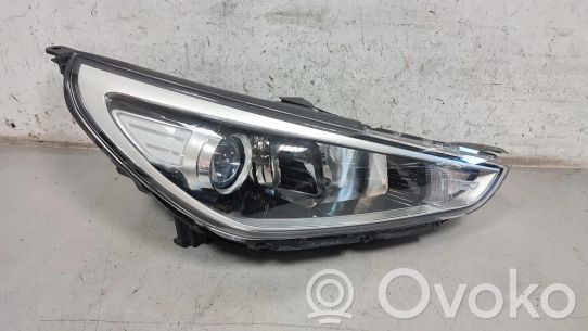 Hyundai i30 Priekinis žibintas 