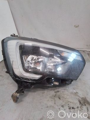 Renault Master III Priekinis žibintas 