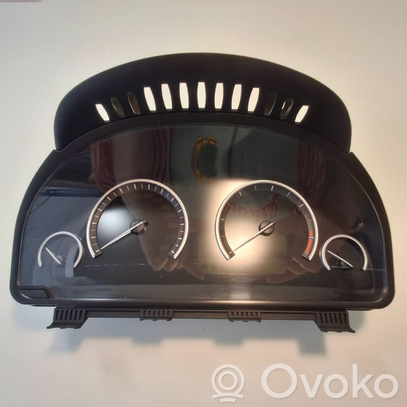 BMW 5 F10 F11 Nopeusmittari (mittaristo) 