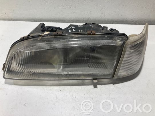 Volvo S70  V70  V70 XC Priekinis žibintas 