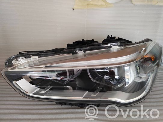 BMW X1 F48 F49 Priekinis žibintas 