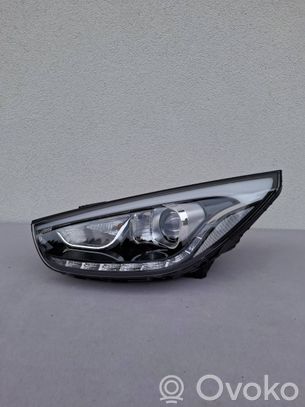 Hyundai ix35 Priekinis žibintas 