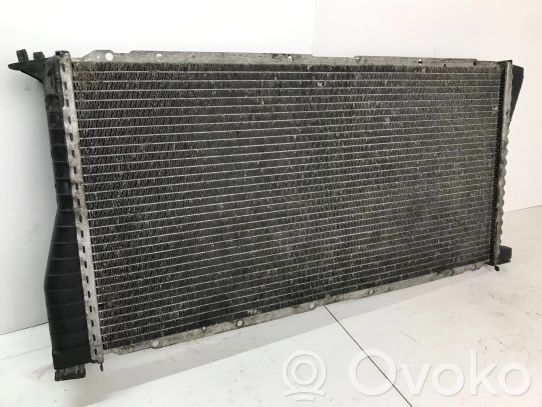 BMW 5 E39 Jäähdyttimen lauhdutin 