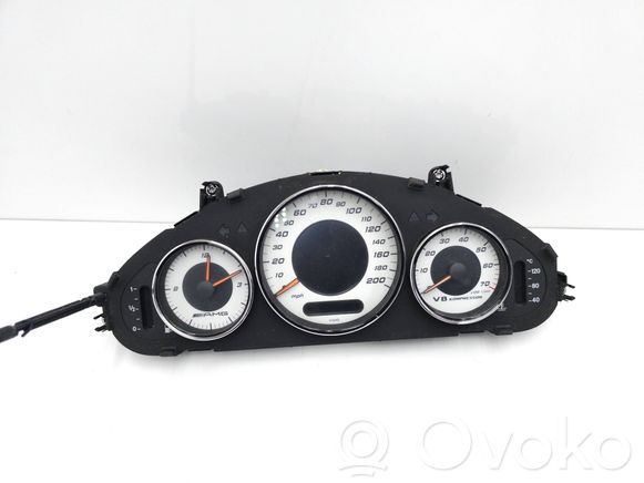 送料無料商品 |  公式 オンライン Naudotas(-a) Mercedes-Benz (prietaisų Spidometras C219 CLS アクセサリー