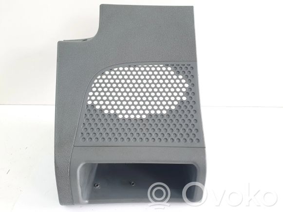 3802521 Iveco Daily 35.8 - 9 Side speaker trim/cover, 10.00 € | RRR