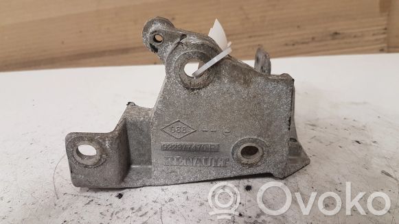 922377470R Renault Master III other engine part, 24.00 € | RRR