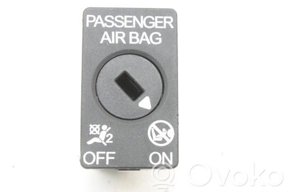 5Q0919237 Audi A4 S4 B9 8W Passenger airbag on/off switch, 8.00 € | RRR
