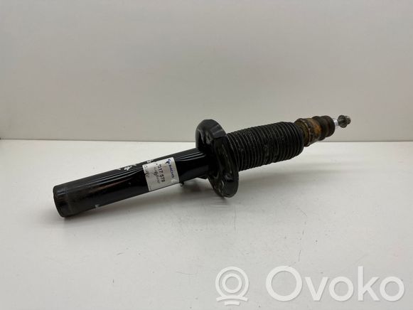 317578 Skoda Superb B6 (3T) Stoßdämpfer vorne, 25.00 € | RRR