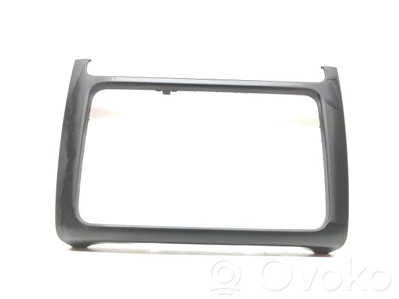 6R0858069 Volkswagen Polo V 6R Radio GPS head unit trim 15.00 RRR