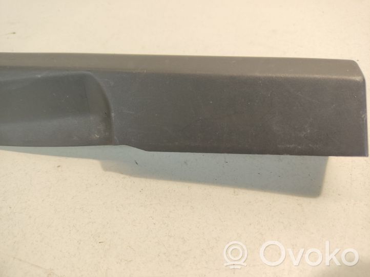 Nissan Qashqai+2 Fender end trim 66899JD000