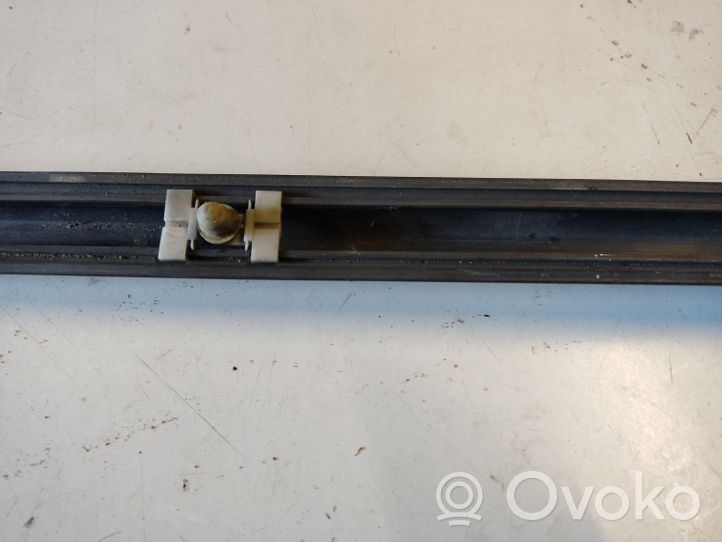 BMW 3 E36 Moulure de porte avant 1977273