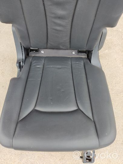 Audi Q7 4M Rear seat 2151601017401