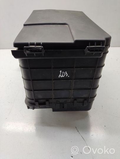 Audi A3 S3 8P Support boîte de batterie 1K0915333