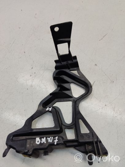 BMW 7 F01 F02 F03 F04 Supporto di montaggio del parafango 7046352