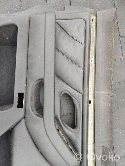 BMW 5 E39 Boczki / Tapicerka drzwi / Komplet 8159636