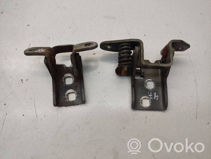 Chrysler Grand Voyager V Set di cerniere portiera anteriore 878AB