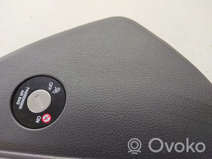 KIA Optima Rivestimento estremità laterale del cruscotto 847672T110