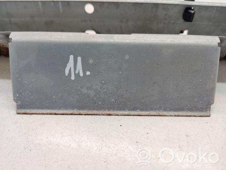 Audi A5 8T 8F Support extérieur, poignée de porte de hayon 8T0827569