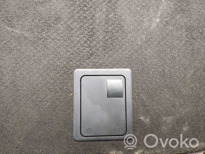 Audi A5 8T 8F Doublure de coffre arrière, tapis de sol 8T0863463