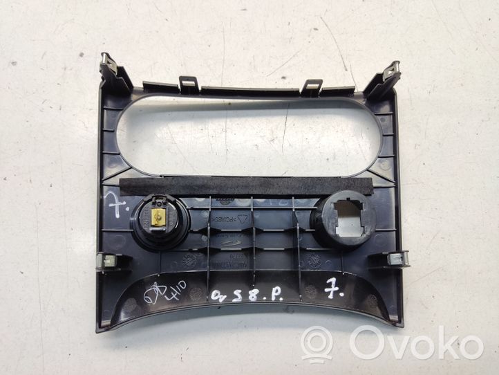 Nissan Qashqai Console centrale, commande chauffage/clim A00270A77000