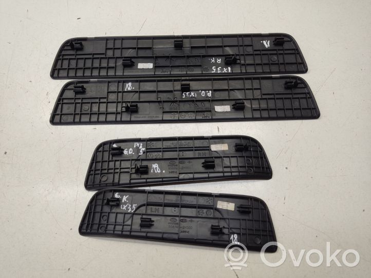 Hyundai ix35 Set di rifiniture davanzale (interno) 858832Y100