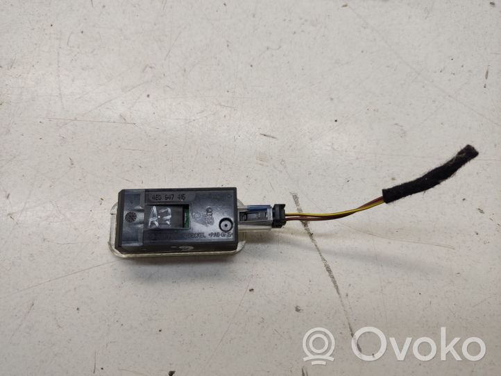 Audi Q7 4M Luce interna per portiera anteriore 4E0947415