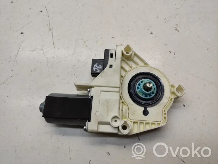 Audi A5 8T 8F Moteur de lève-vitre de porte avant 8T0959801