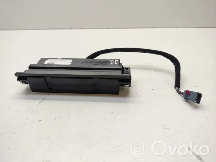 KIA Stonic Aerial antenna amplifier 96240H8000