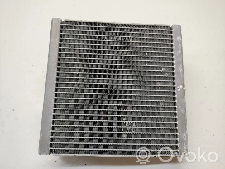 KIA Stonic Radiatore aria condizionata (A/C) (abitacolo) 