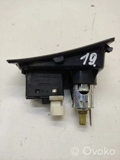 BMW 1 E81 E87 Câble adaptateur AUX 9110412