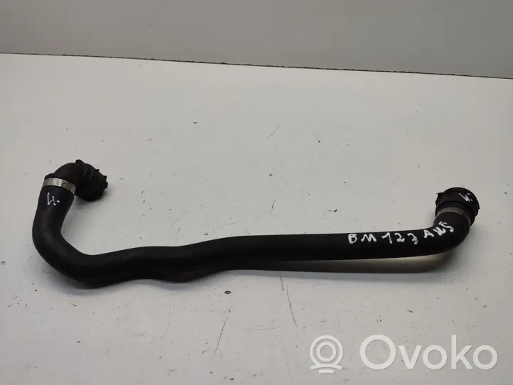 BMW 1 E81 E87 Tubo flessibile del liquido di raffreddamento del motore 7796871