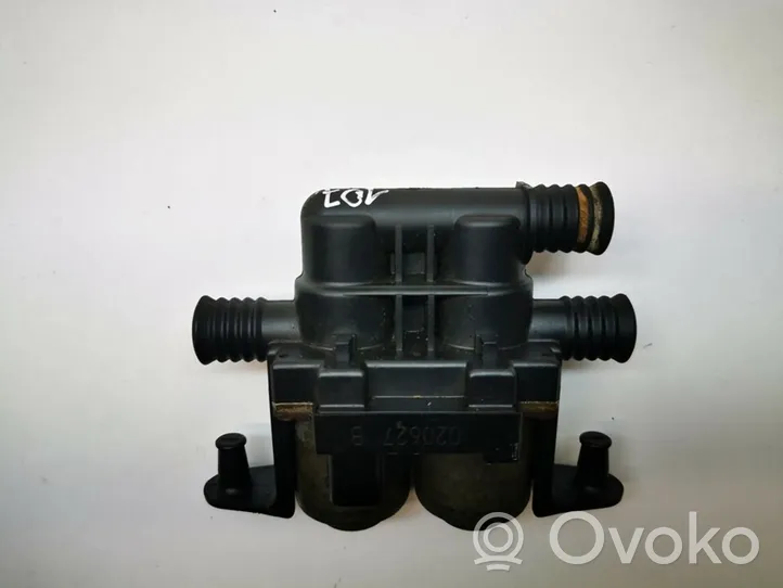 Land Rover Range Rover L322 Zawór sterujący płynu chłodzącego 8374995