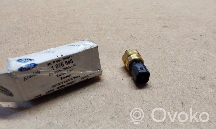 Ford Focus Oil pressure sensor 1076646