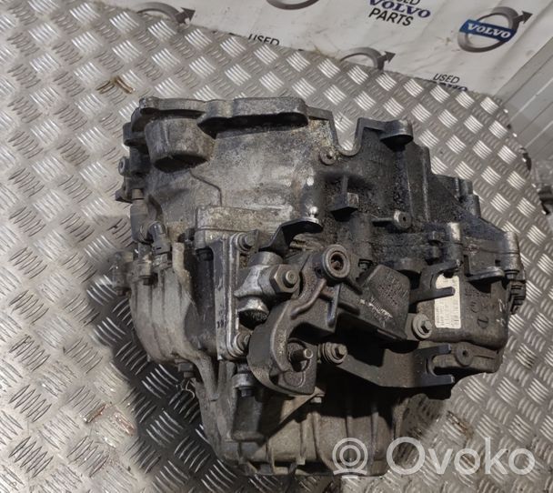 Volvo V70 Mechaninė 6 pavarų dėžė 666R7002BC