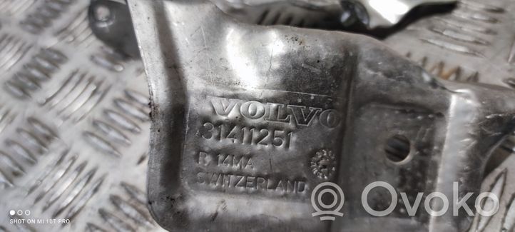 Volvo V60 Osłona termiczna komory silnika 31411251