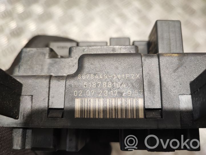 Volvo S60 Fuse box set 8678449