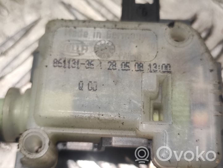 Volvo V70 Serratura del tappo del serbatoio del carburante 861131