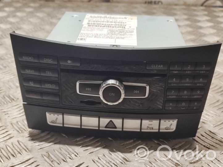 Mercedes-Benz C W205 Panel / Radioodtwarzacz CD/DVD/GPS A2129003818