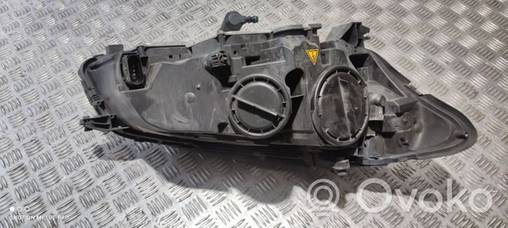 Mercedes-Benz S W221 Lampa przednia A2218202739