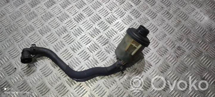 Volvo V60 Réservoir de liquide de direction assistée 31302576