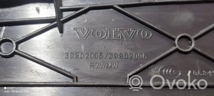 Volvo S60 Listwa progowa przednia 39802095