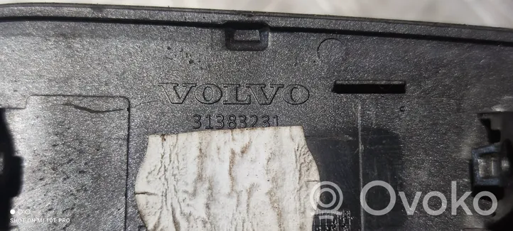 Volvo S90, V90 Ajovalonpesimen pesusuuttimen kansi/suoja 31383231