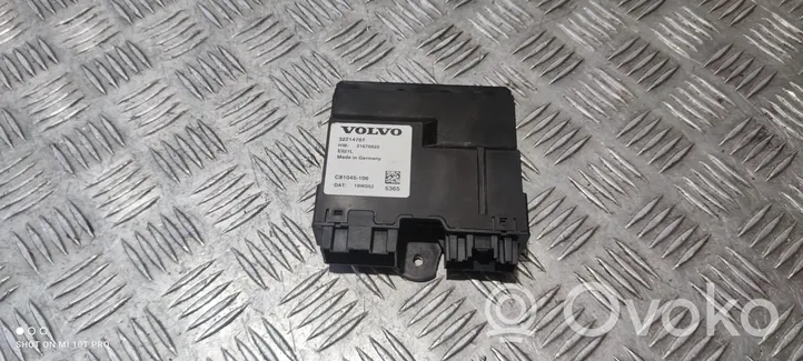 Volvo S90, V90 Блок управления крышки багажника 32214767