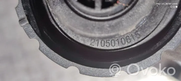 Mercedes-Benz GLC C253 Крышка расширительного бачка охлаждающей жидкости 2105010615